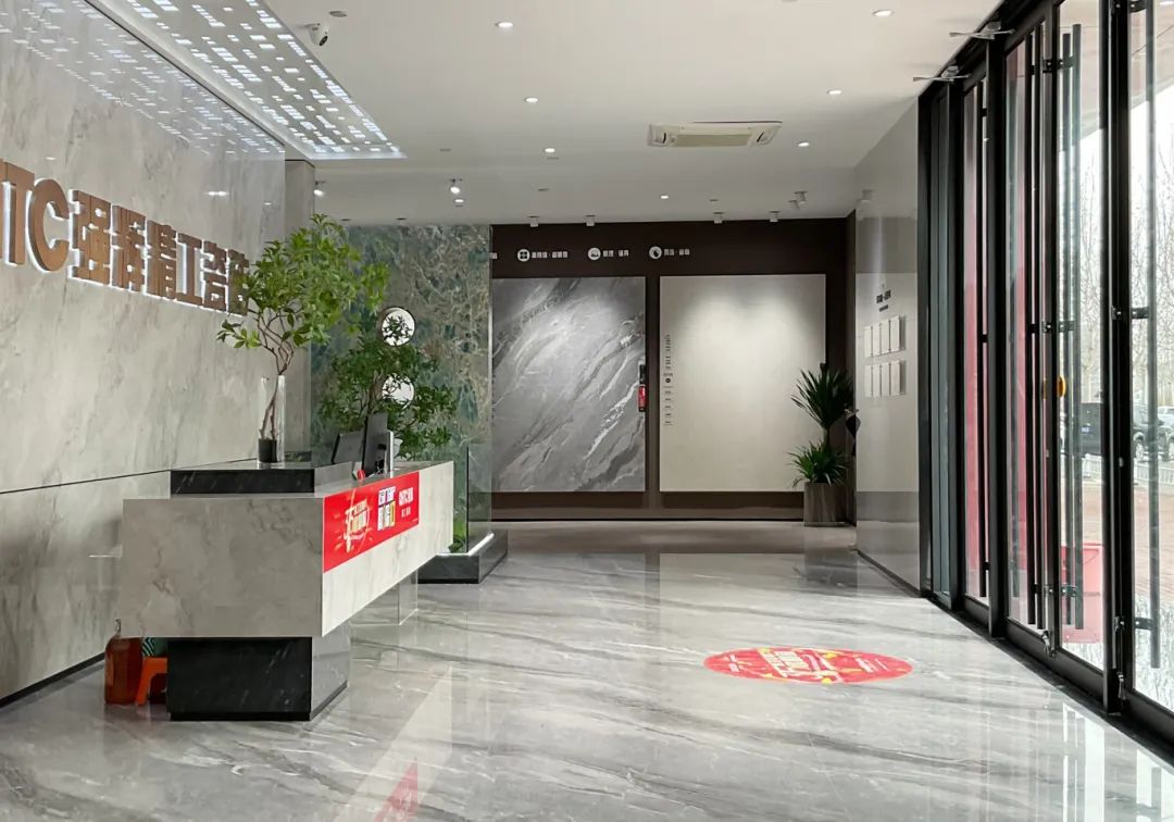 終端風(fēng)采 | 強(qiáng)輝東營(yíng)旗艦店，探尋質(zhì)感空間的詩(shī)意生活(圖6)